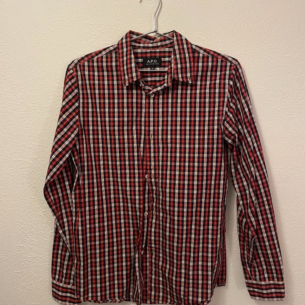 APC Red plaid button up - XS